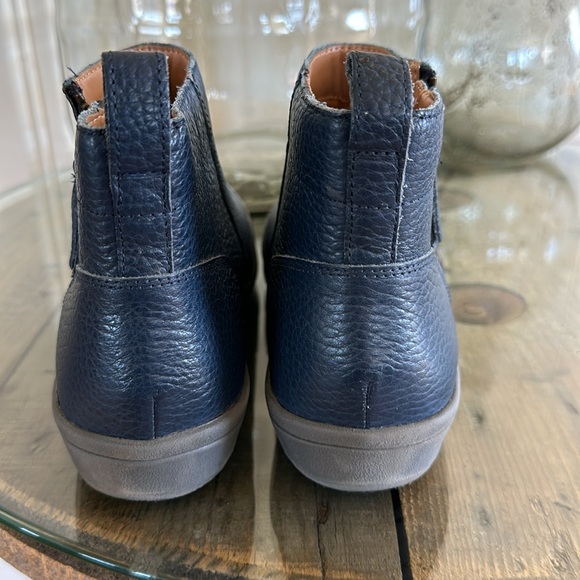 🔴Vionic, navy boots - Picture 4 of 8